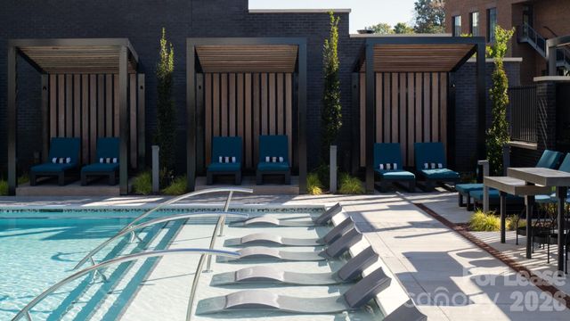 14020 Stream Way B09, Charlotte, NC 28277