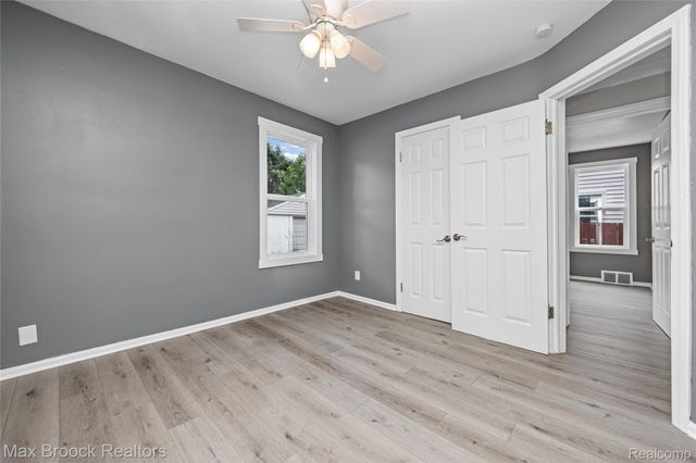 808 N Edgeworth Avenue, Royal Oak, MI 48067