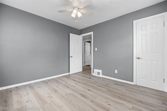808 N Edgeworth Avenue, Royal Oak, MI 48067
