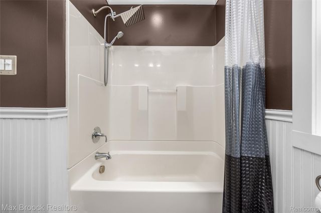808 N Edgeworth Avenue, Royal Oak, MI 48067