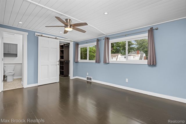 808 N Edgeworth Avenue, Royal Oak, MI 48067