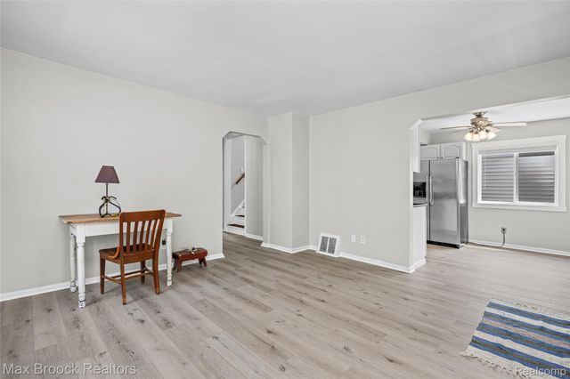 808 N Edgeworth Avenue, Royal Oak, MI 48067