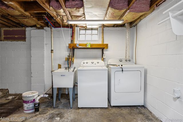 808 N Edgeworth Avenue, Royal Oak, MI 48067