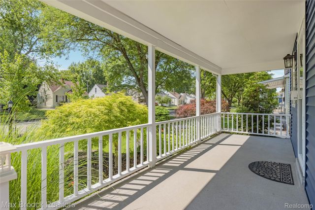 808 N Edgeworth Avenue, Royal Oak, MI 48067