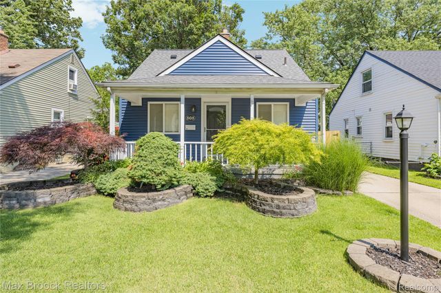 808 N Edgeworth Avenue, Royal Oak, MI 48067