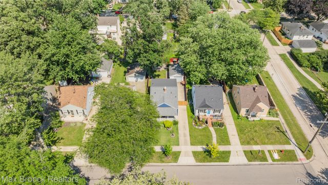 808 N Edgeworth Avenue, Royal Oak, MI 48067