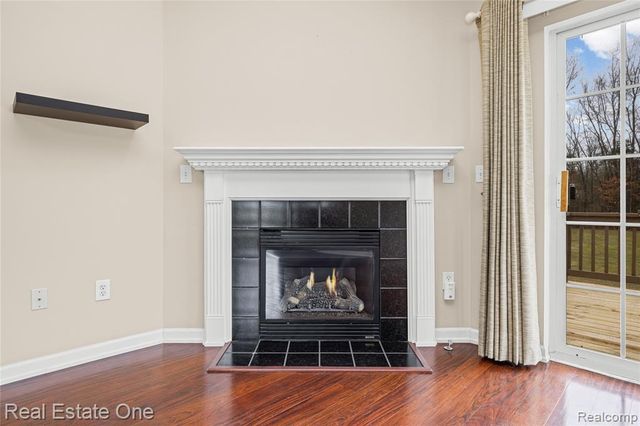 2283 Crystal Crossing Drive, Howell, MI 48843