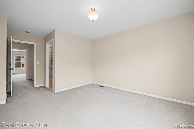 2283 Crystal Crossing Drive, Howell, MI 48843