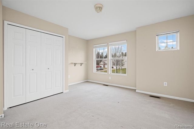 2283 Crystal Crossing Drive, Howell, MI 48843