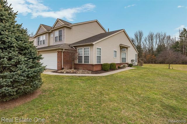 2283 Crystal Crossing Drive, Howell, MI 48843