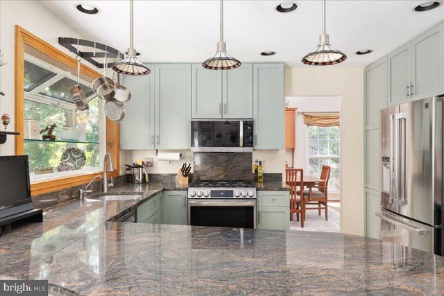 6765 BLANCHE DR, Lorton, VA 22079
