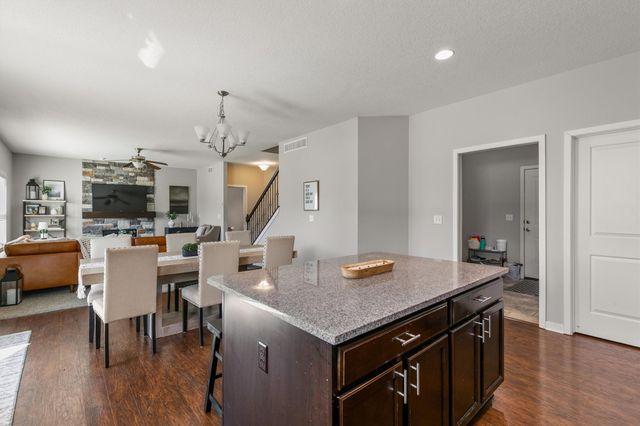 172 Bridgewood Drive, West Des Moines, IA 50266