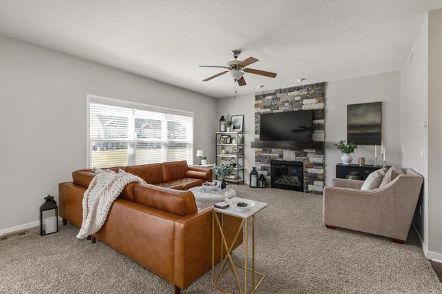 172 Bridgewood Drive, West Des Moines, IA 50266