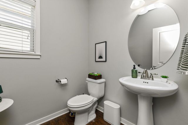 172 Bridgewood Drive, West Des Moines, IA 50266