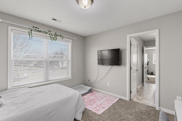 172 Bridgewood Drive, West Des Moines, IA 50266