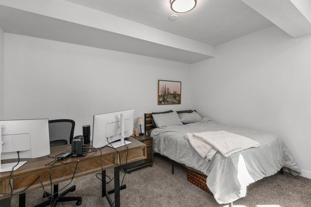 172 Bridgewood Drive, West Des Moines, IA 50266