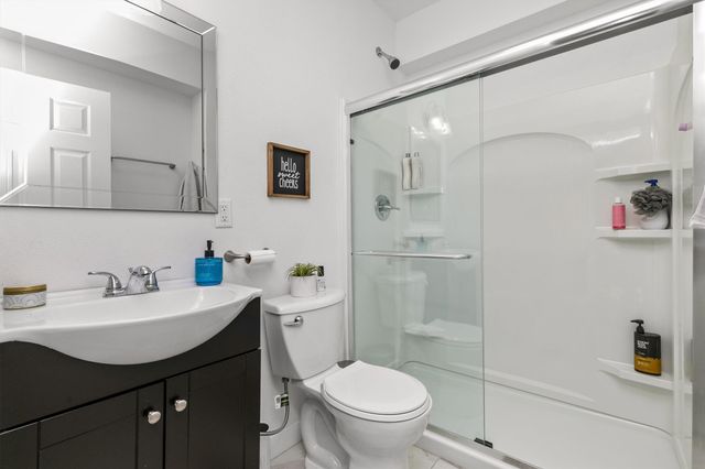 172 Bridgewood Drive, West Des Moines, IA 50266