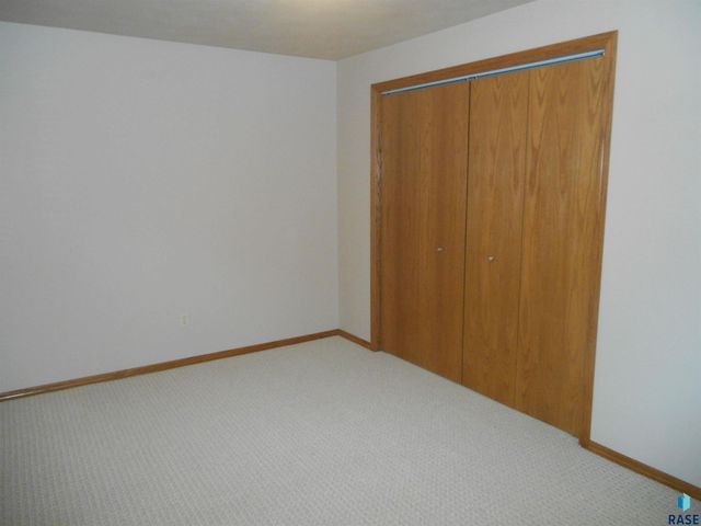 3412 S Harmony Dr Drive, Sioux Falls, SD 57110