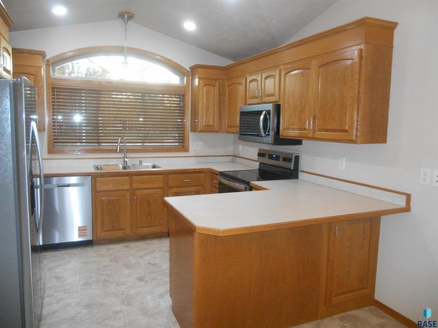 3412 S Harmony Dr Drive, Sioux Falls, SD 57110