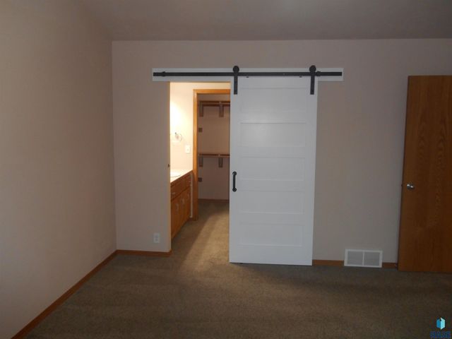 3412 S Harmony Dr Drive, Sioux Falls, SD 57110