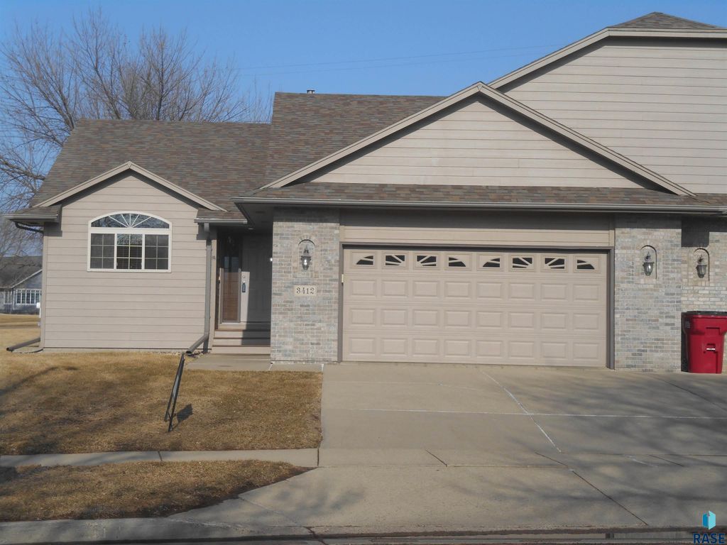 3412 S Harmony Dr Drive, Sioux Falls, SD 57110