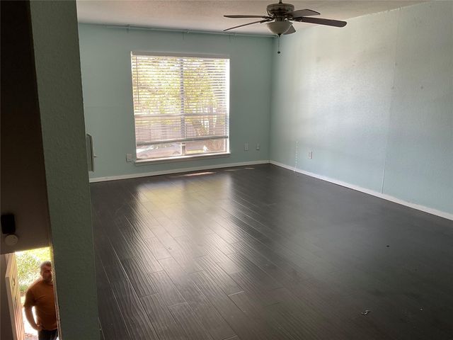 6202 Skyline Drive 3, Houston, TX 77057