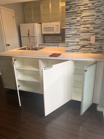 6202 Skyline Drive 3, Houston, TX 77057