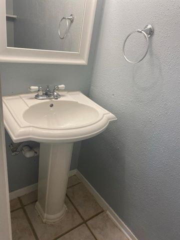 6202 Skyline Drive 3, Houston, TX 77057