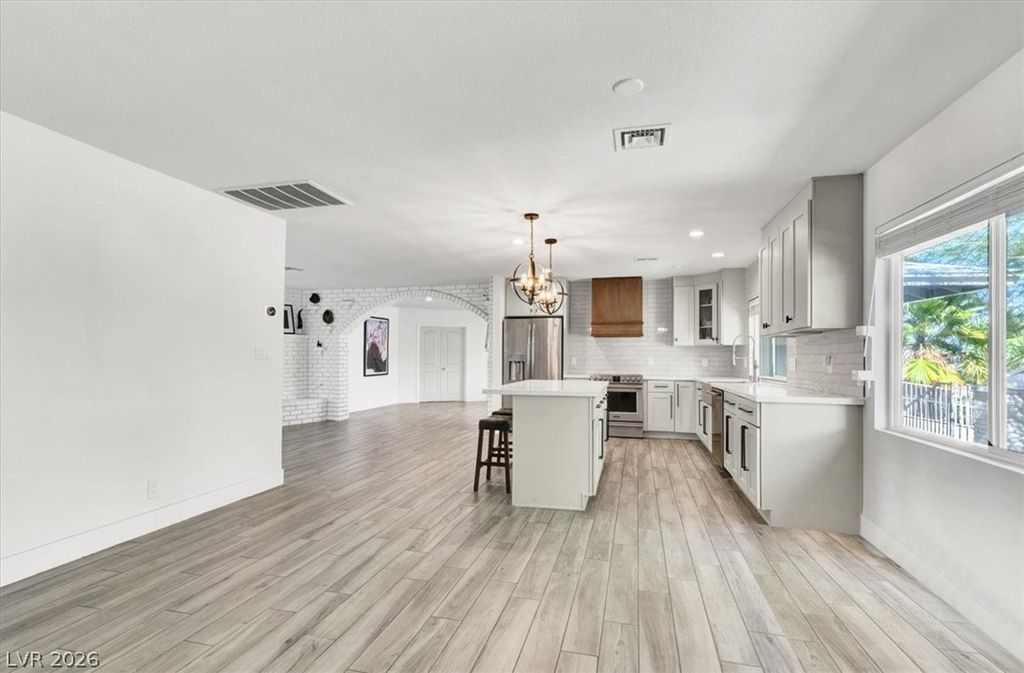 Image 2 of property listing at 1600 Eaton Drive, Las Vegas, NV 89102