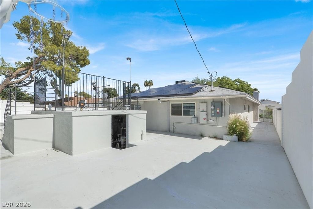 Image 34 of property listing at 1600 Eaton Drive, Las Vegas, NV 89102