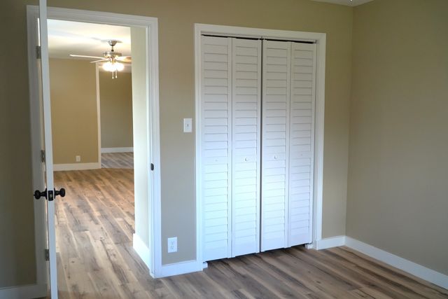 32 Jenkins Dr, Fayetteville, TN 37334