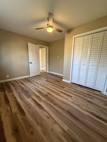 32 Jenkins Dr, Fayetteville, TN 37334