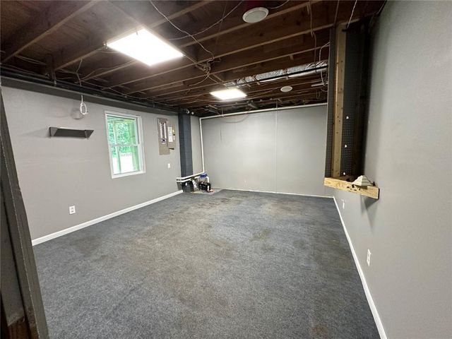 3305 Newcastle Way, Snellville, GA 30039