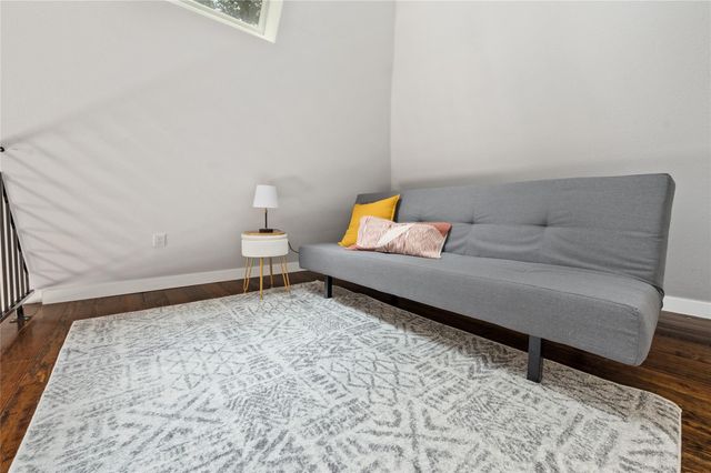 1507 Drake Ave A, Austin, TX 78704