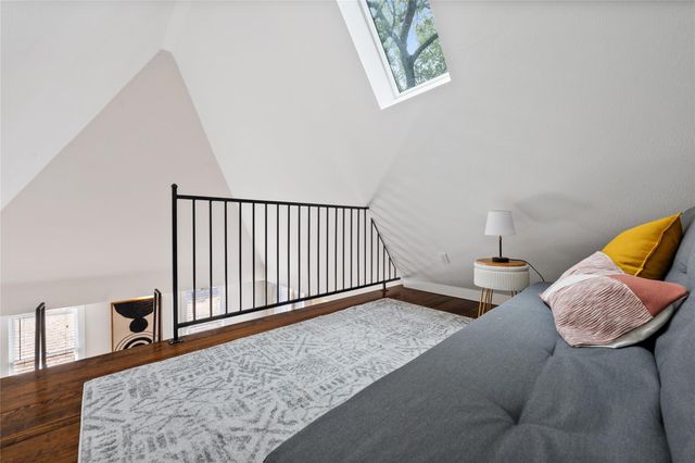 1507 Drake Ave A, Austin, TX 78704