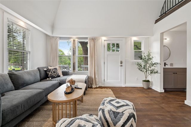 1507 Drake Ave A, Austin, TX 78704