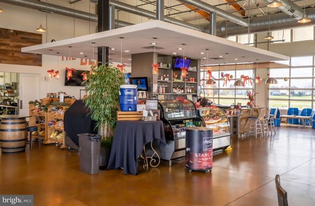 33 WATERSIDE DR, Bridgeville, DE 19933