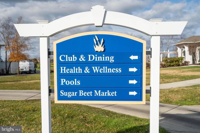 33 WATERSIDE DR, Bridgeville, DE 19933