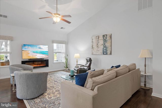 33 WATERSIDE DR, Bridgeville, DE 19933