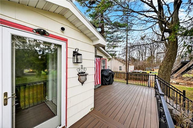 6029 East Seneca, Dewitt, NY 13078
