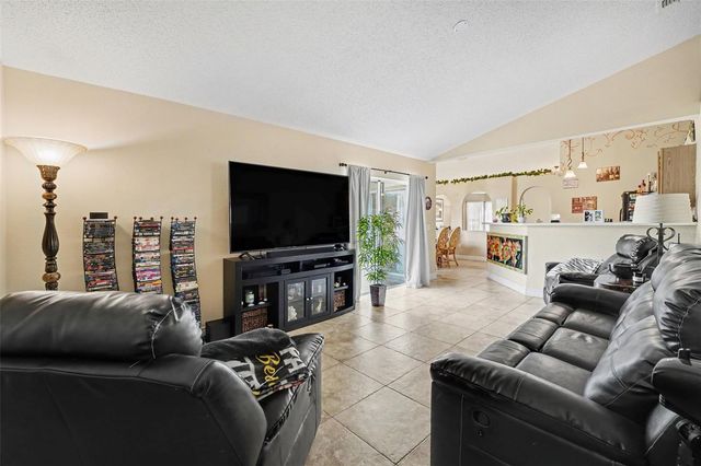 807 DEL PRADO DRIVE, Kissimmee, FL 34758