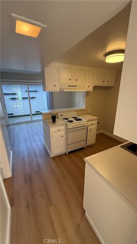 2445 Elden, Costa Mesa, CA 92627