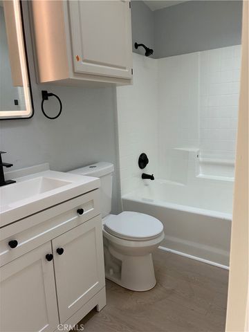 19127 Pioneer 73, Artesia, CA 90701