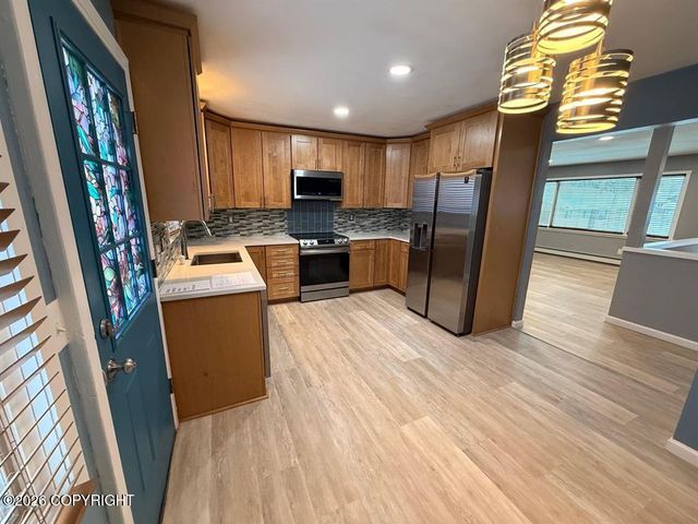 4416 Stanford Drive, Fairbanks, AK 99709