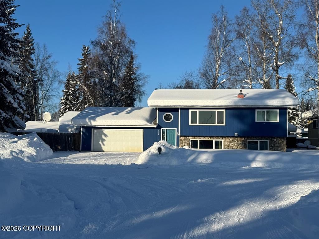 4416 Stanford Drive, Fairbanks, AK 99709