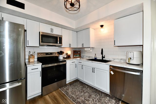 4933 Aspen Crest Lane, Indianapolis, IN 46254