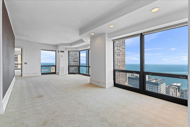 100 E Huron Street 4703, Chicago, IL 60611