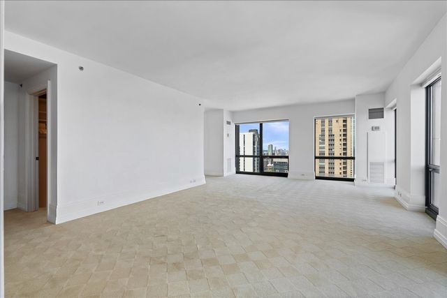 100 E Huron Street 4703, Chicago, IL 60611