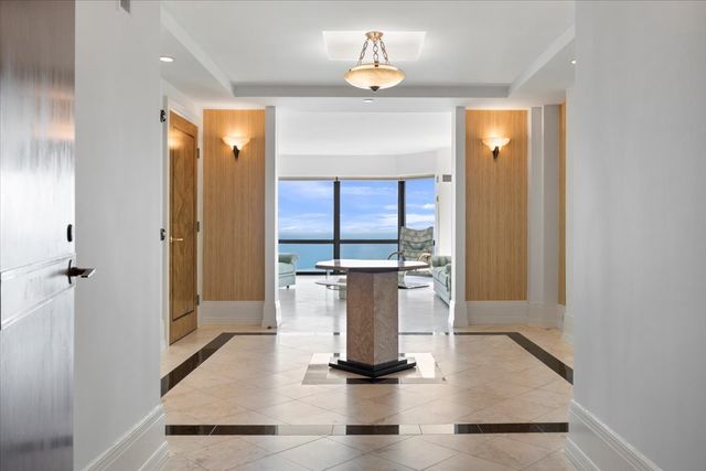 100 E Huron Street 4703, Chicago, IL 60611