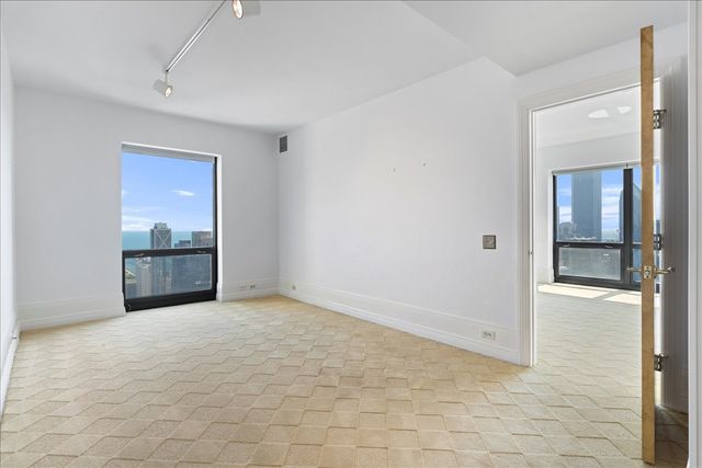 100 E Huron Street 4703, Chicago, IL 60611